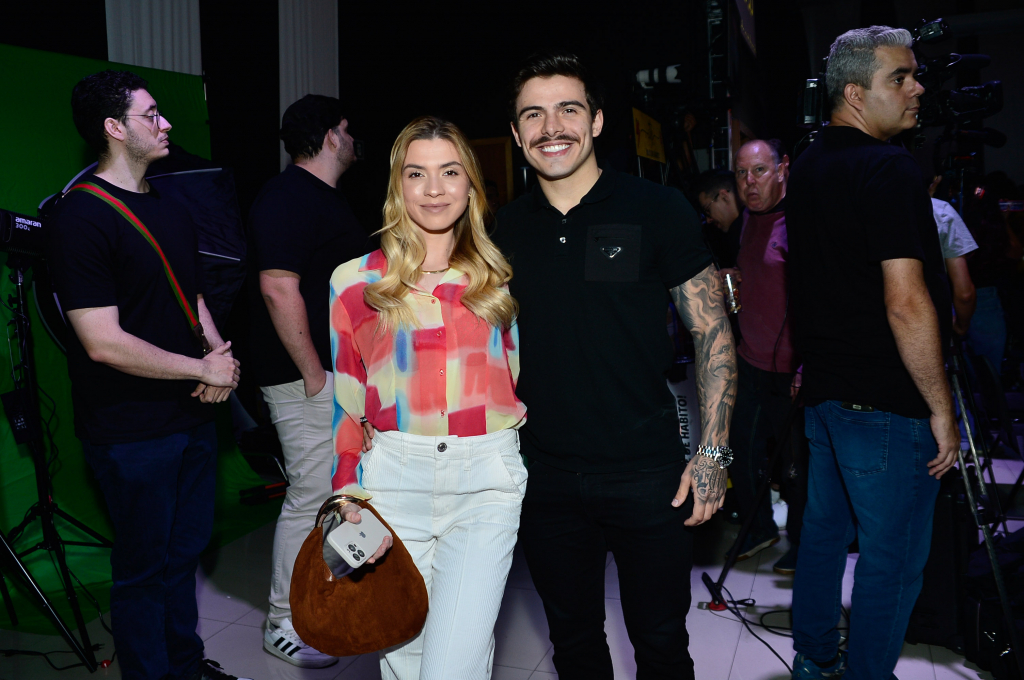 Thomaz Costa E Bruna Miranda