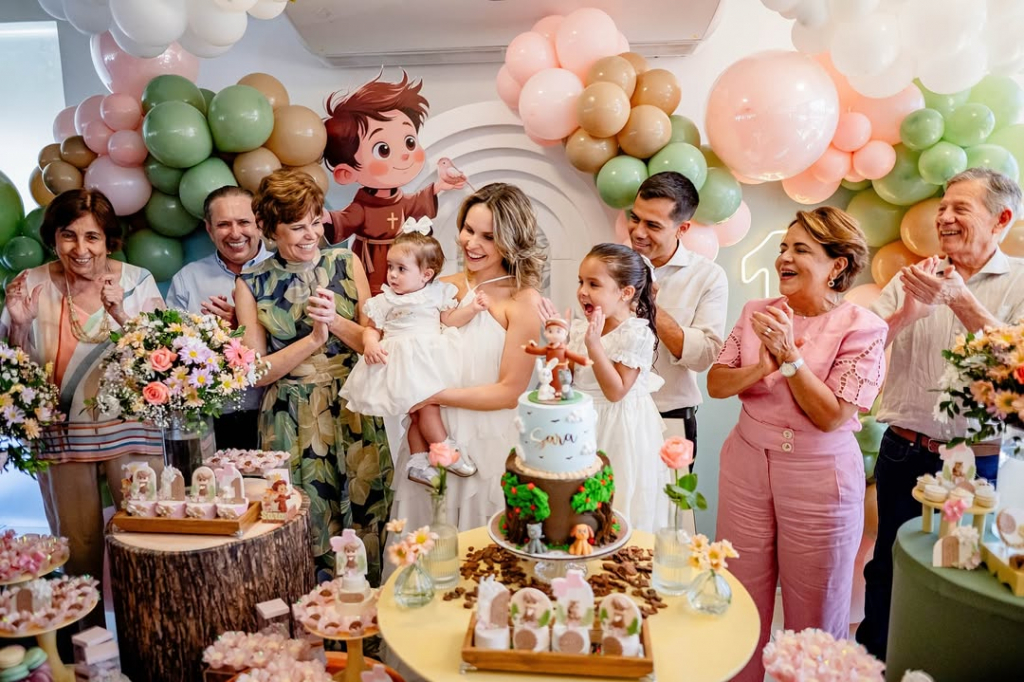 Um Ano Da Nossa Sarinha! Um Ano De Amor Multiplicado, De Novas Descobertas E De Sorrisos Que Ilu (3)