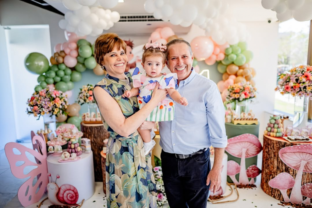 Um Ano Da Nossa Sarinha! Um Ano De Amor Multiplicado, De Novas Descobertas E De Sorrisos Que Ilu (4)