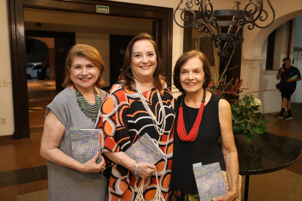 Valdizia Costa Souza, Deborah Campos E Diana Ferreira Gomes