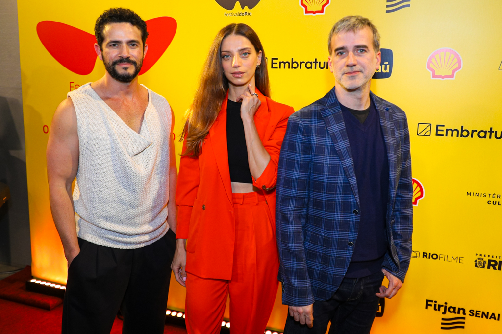 Vinicius De Oliveira, Angela Sarafyan