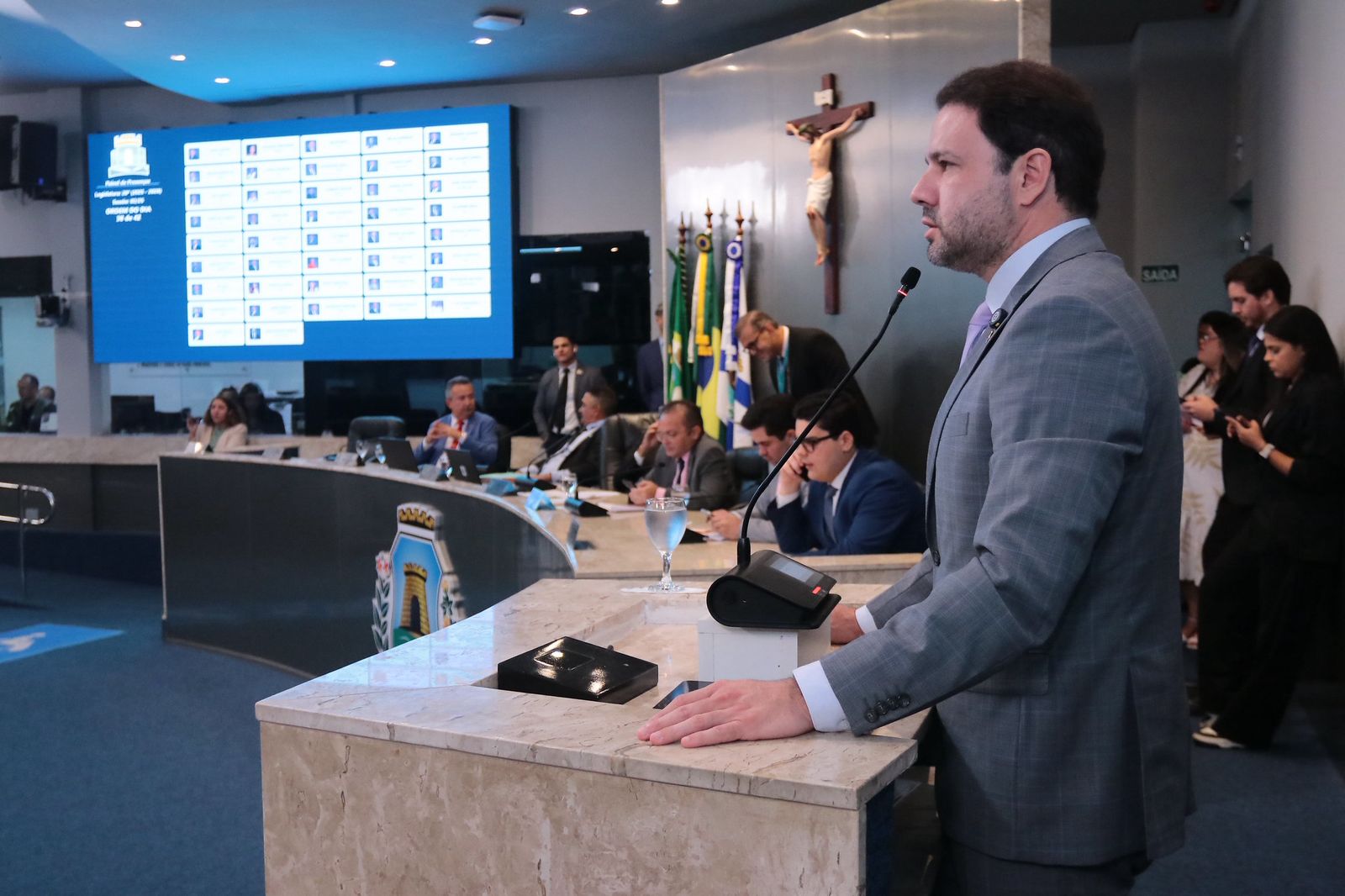 Câmara aprova regulamentação de dez Zonas Especiais de Interesse Social em Fortaleza
