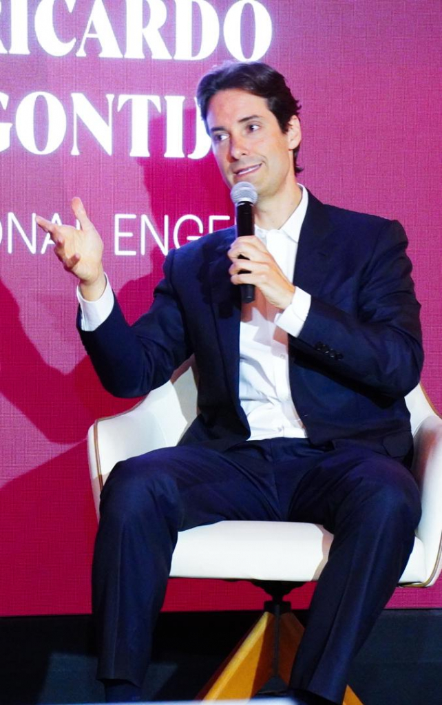 Whatsapp Image 2025 10 14 At 23.28.12