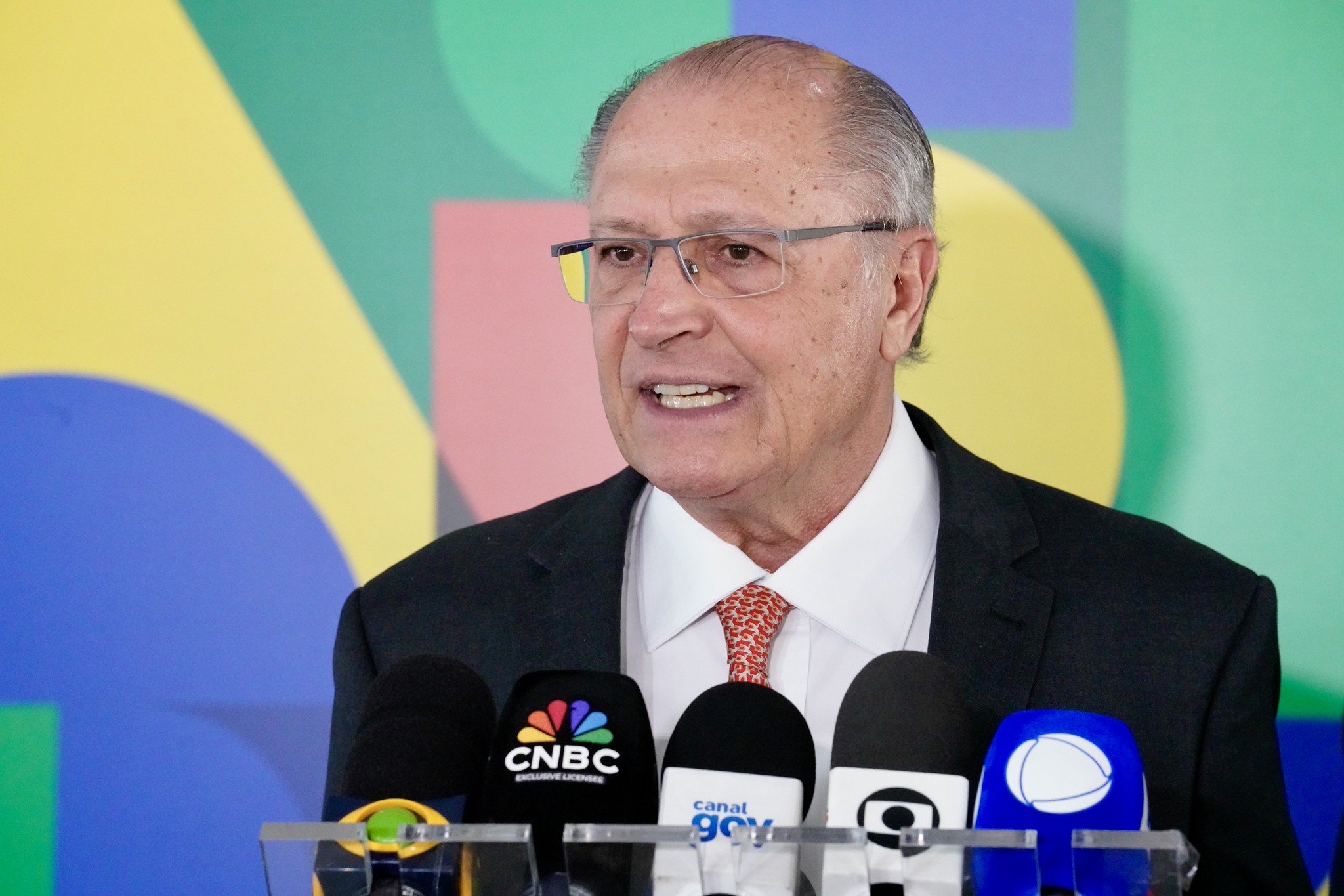 Autoridades celebram o aniversário de Geraldo Alckmin com homenagens e reconhecimento político