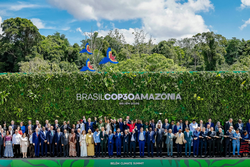 Segundo e último dia da Cúpula do Clima em Belém discute Acordo de Paris e metas ambientais