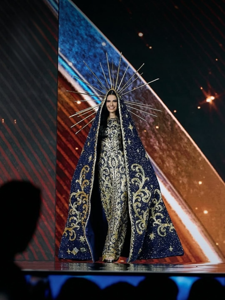 A Piauiense Gabriela Lacerda, Miss Universe Brasil 2025, Encanta O Público Mundial Na Apresentaç (2)