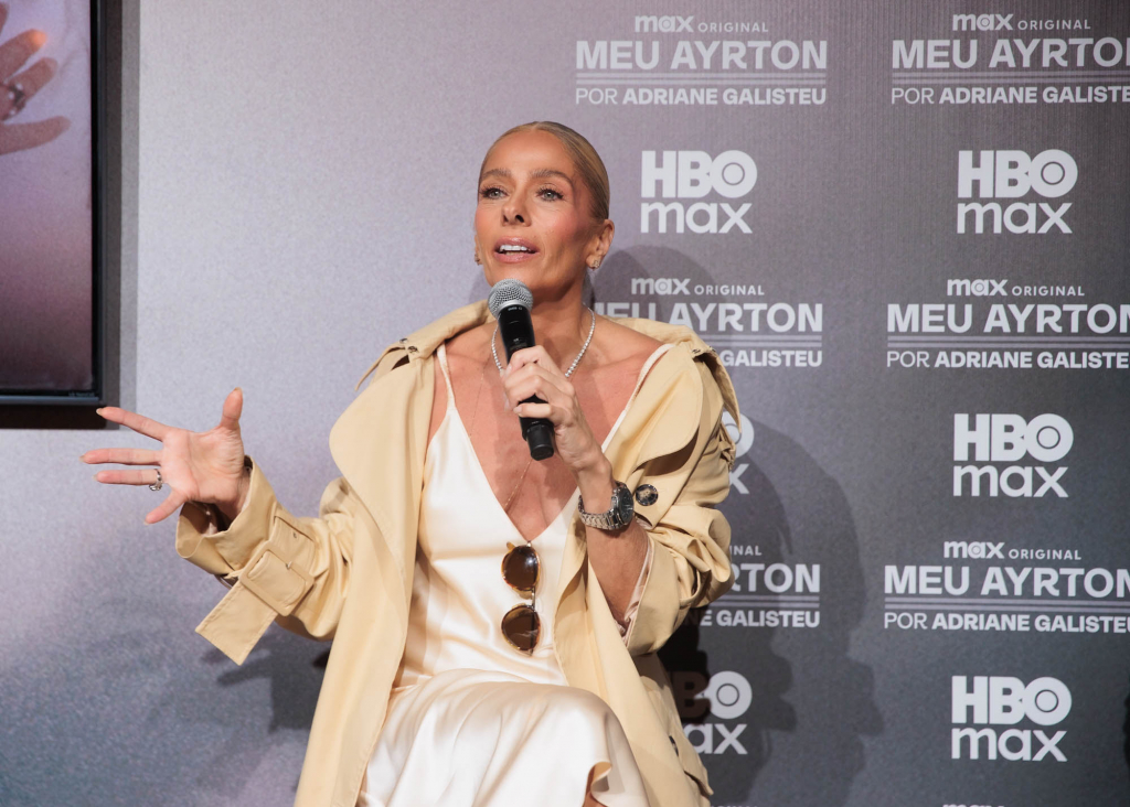 Adriane Galisteu (2)