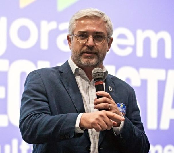 Saúde triplica recursos para IA e promete maior agilidade aos registros na Anvisa