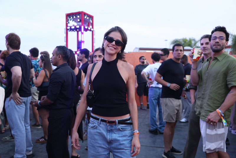 SAMBA DE MAINHA - Famosos prestigiam chegada da nova turnê “Clareou” de Ivete Sangalo no Rio de Janeiro