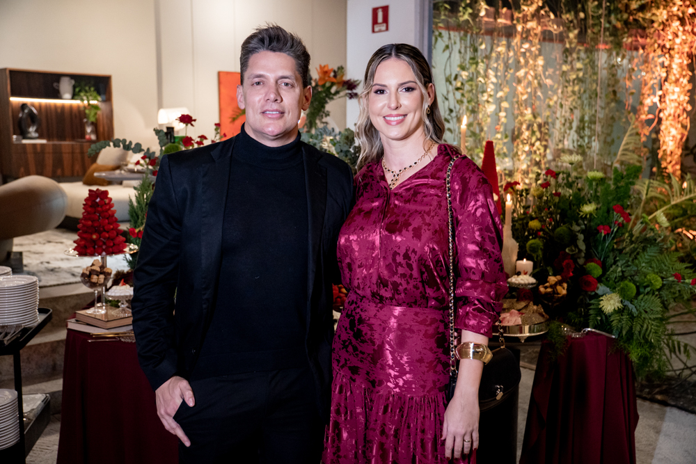 Alander Sobreira E Apoliana Albuquerque