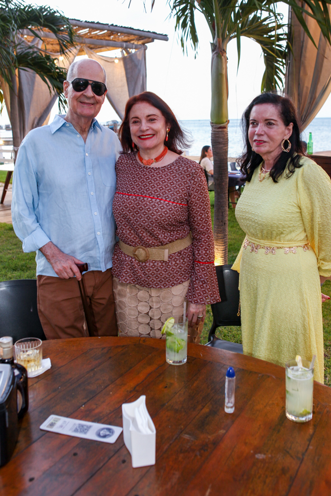 Alexandre E Nathalia Costa Lima, E Cristiane Nogueira (5)