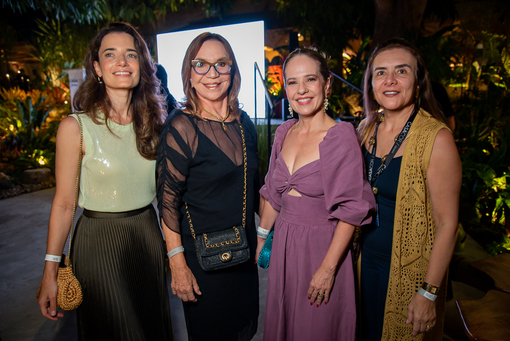 Ana Cecilia Vasconcelos, Lúcia Wolf, Tania Vasconcelos E Camila Bandeira (2)