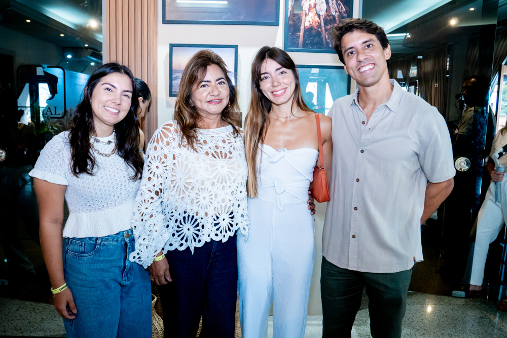 Beatriz Holanda, Vangillye Carvalho, Catarina E Filipe Holanda
