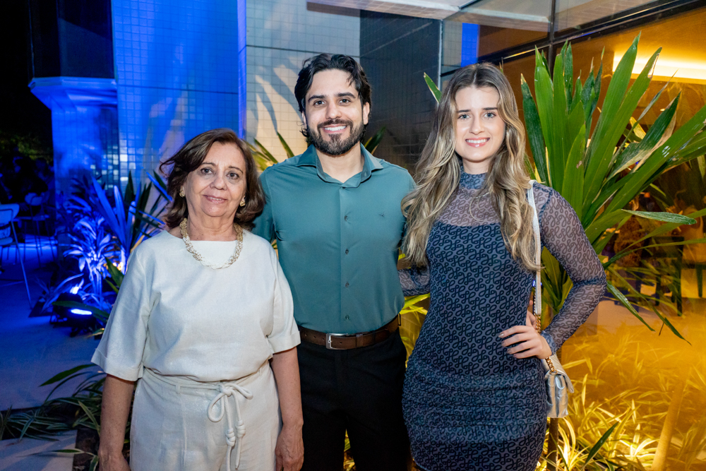 Beatriz Teixeira, Tobias Ribeiro E Thayna Melo