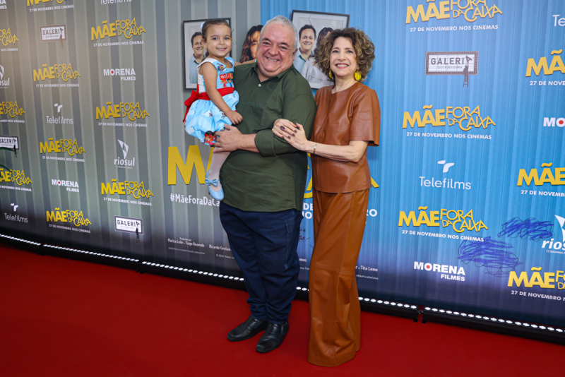 Sétima arte - Pré-estreia do filme ‘Mãe Fora da Caixa’ reúne elenco e famosos no Rio de Janeiro