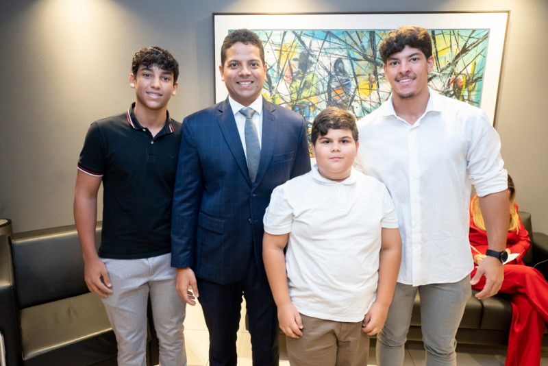 solenidade prestigiada - Saulo Gonçalves Santos é agraciado com a Medalha Boticário Ferreira na CMFor