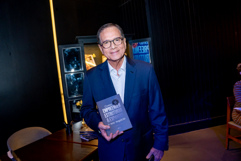 CEO e autora - Tatianne Teófilo marca cena empreendedora com lançamento de livro em Fortaleza