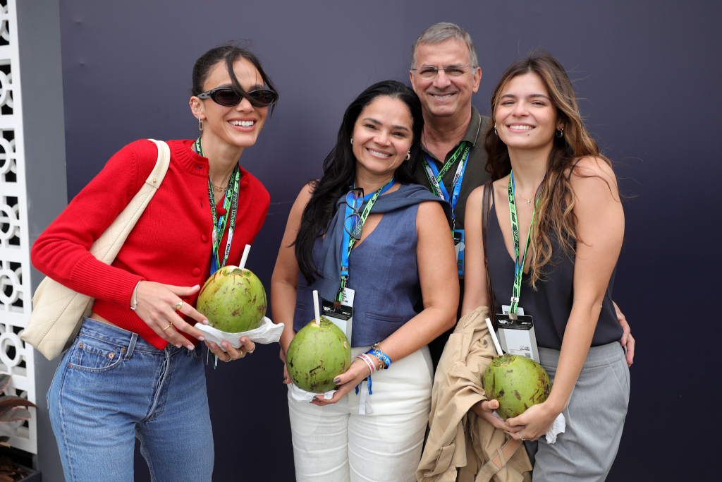Bruna Marquezine, Luana Marquezine, Neide E Telmo
