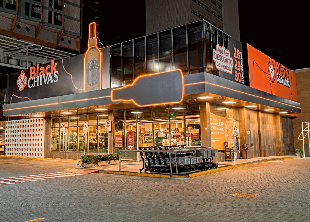 São Luiz investe em inovação e apresenta nova fachada de lojas para a Black Friday