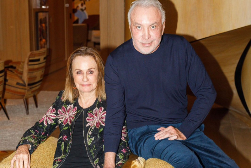 Capa Georgina Brandolini E Sig Bergamin