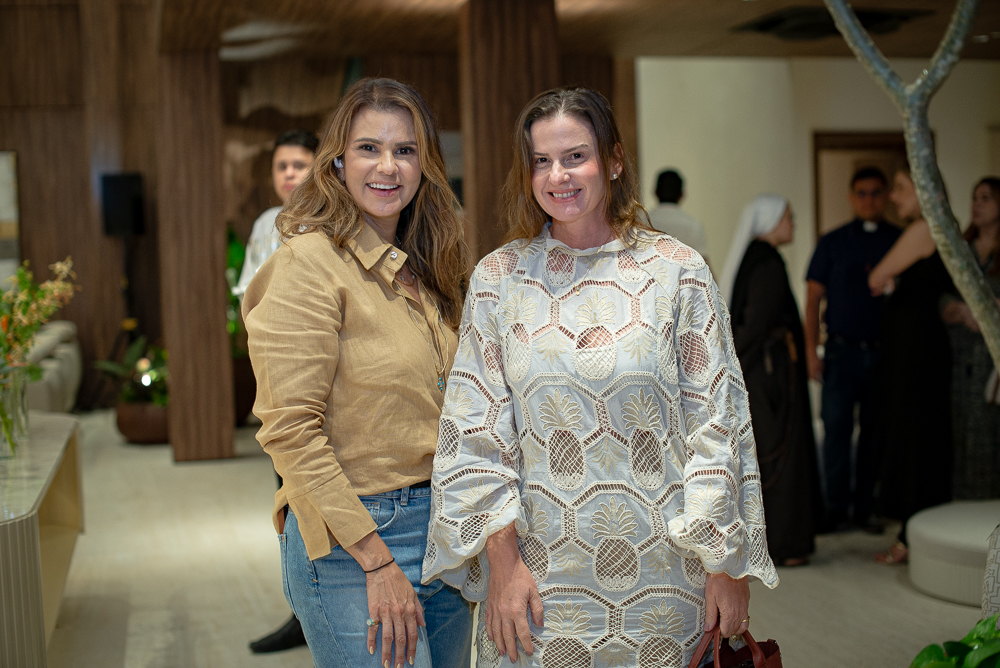 Carine Moreira E Ellen Tigre (1)