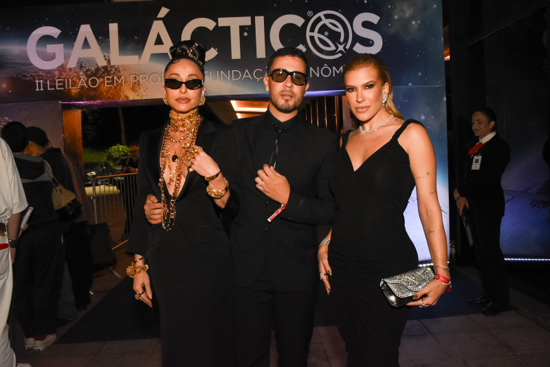 Arrecadação Solidária - Ronaldo e Celina Locks recebem famosos na 2ª edição do Leilão Galácticos em São Paulo