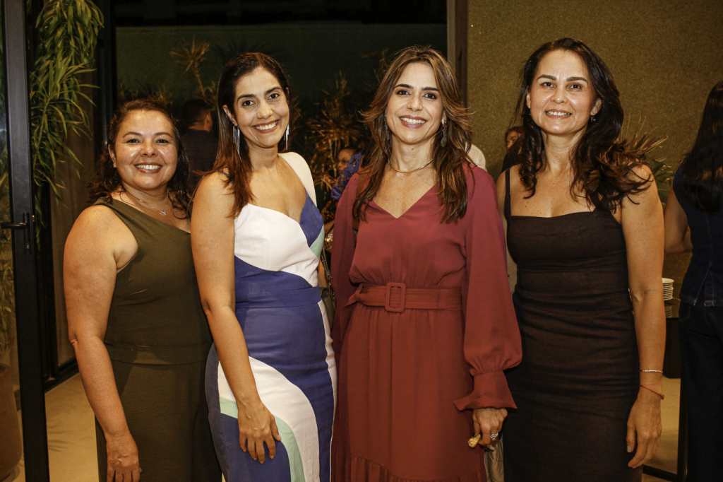Catherine Monteiro, Geisia Vieira, Camila Fernandes E Patrícia Quinto