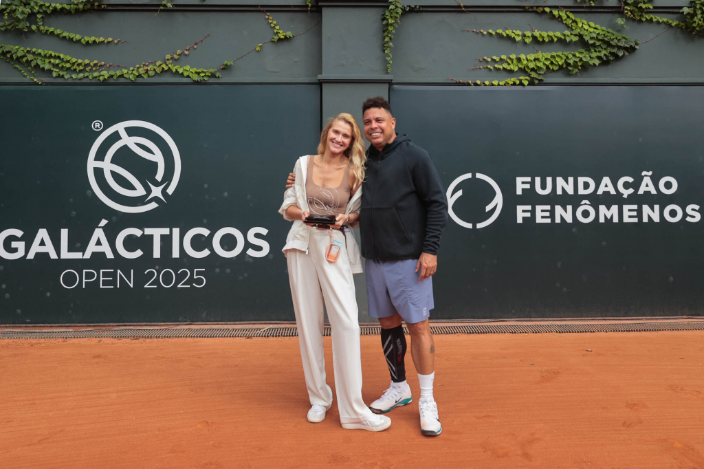 Celina Locks E Ronaldo