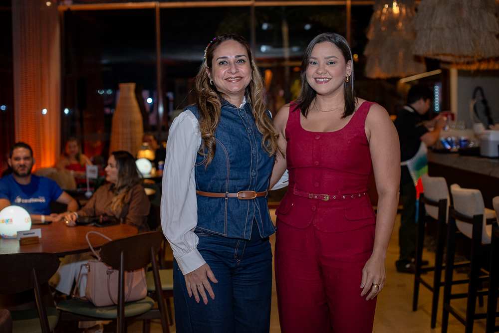 Cibele Benevides E Natália Freire (1)