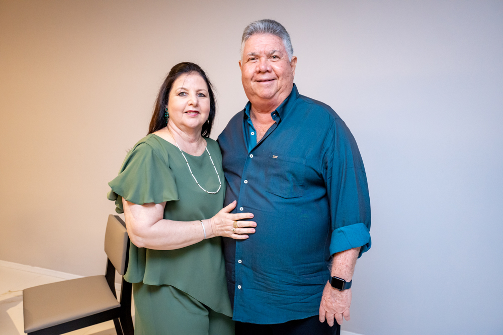 Cláudia E Emirton Teófilo