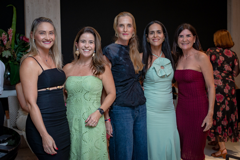 Gestos que inspiram - Luciana Bezerra conduz tarde de literatura com ação solidária em Fortaleza