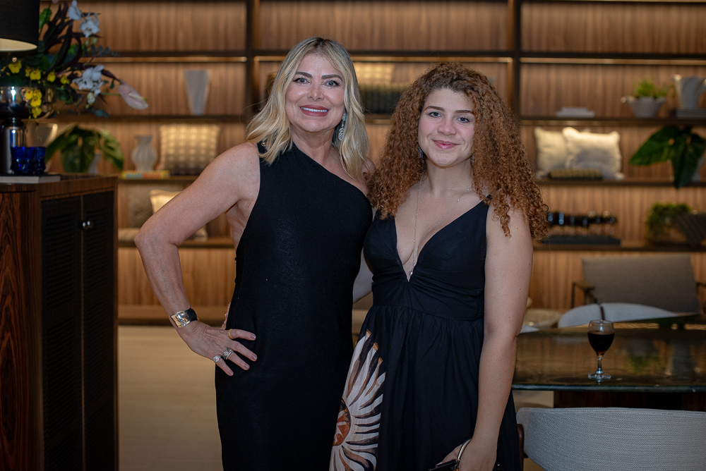 Cris Cavalcante E Meline Façanha