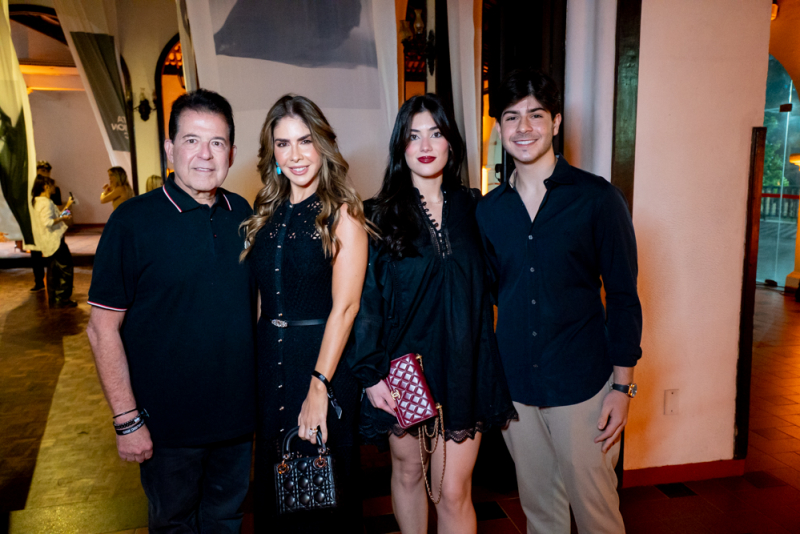 Moda e música - Lenita Fashion Music 2025 agita o Ideal Clube com Isabeli Fontana, Ricardo Chaves e squad de influenciadoras