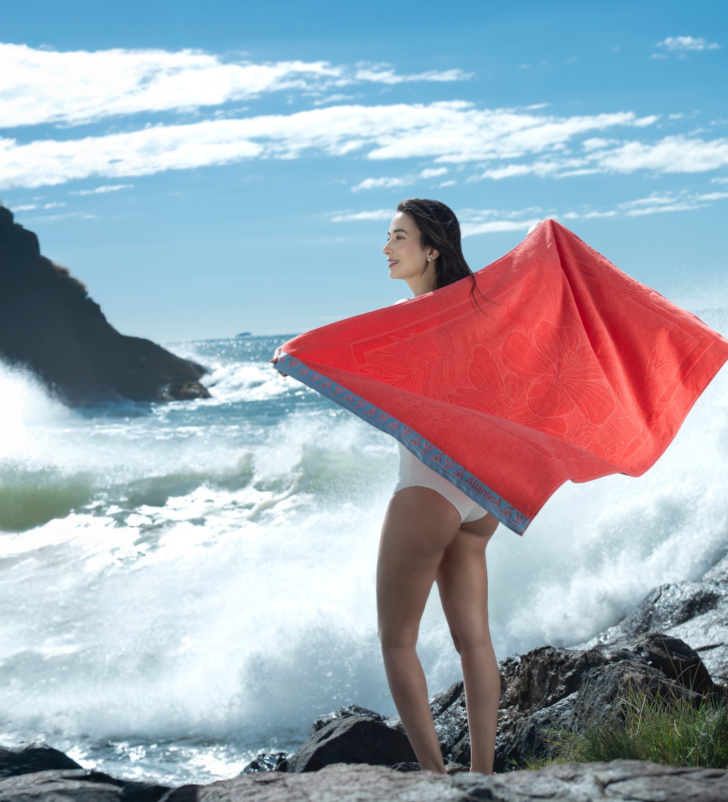 “Encontros” coleção de Toalhas de Praia da Atlântica