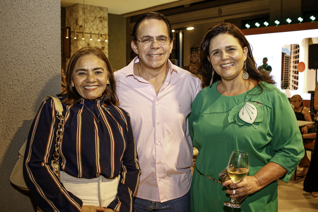 Edvania Freitas, Alexandre Guilhom E Kariny Gomes