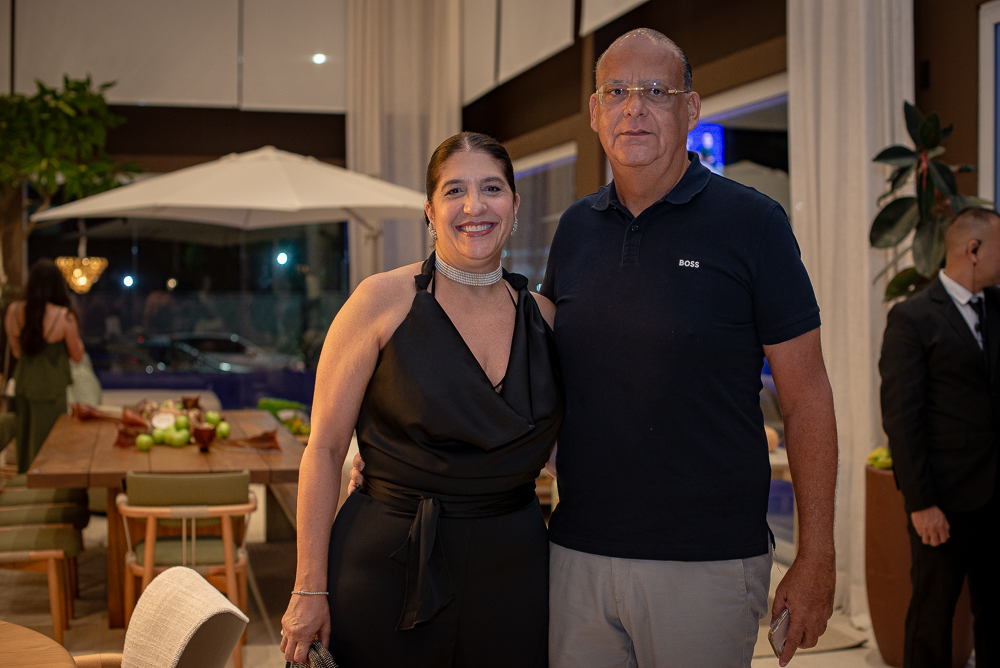 Elisa E Everardo Oiveira (1)