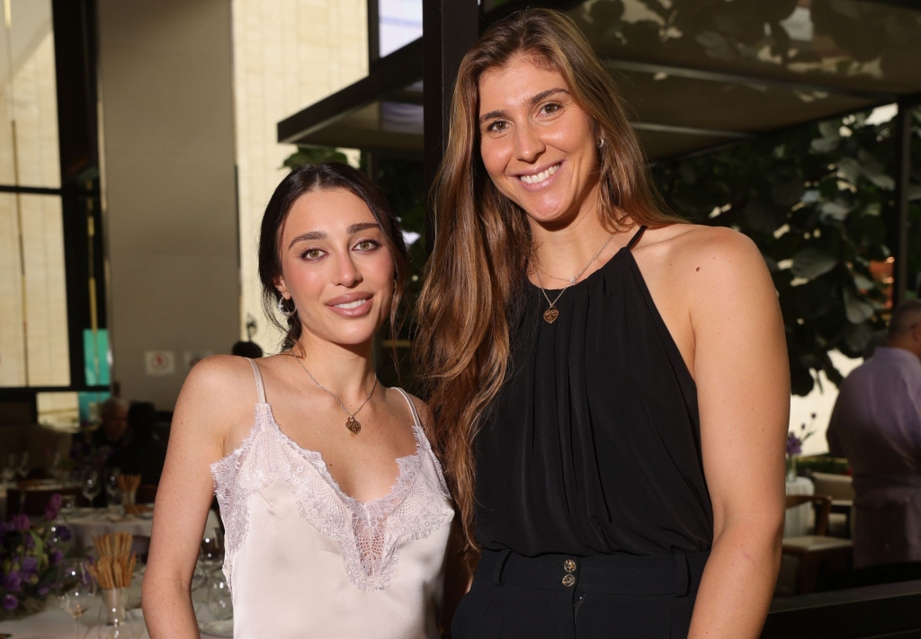 Elisa Zarzur E Bia Haddad