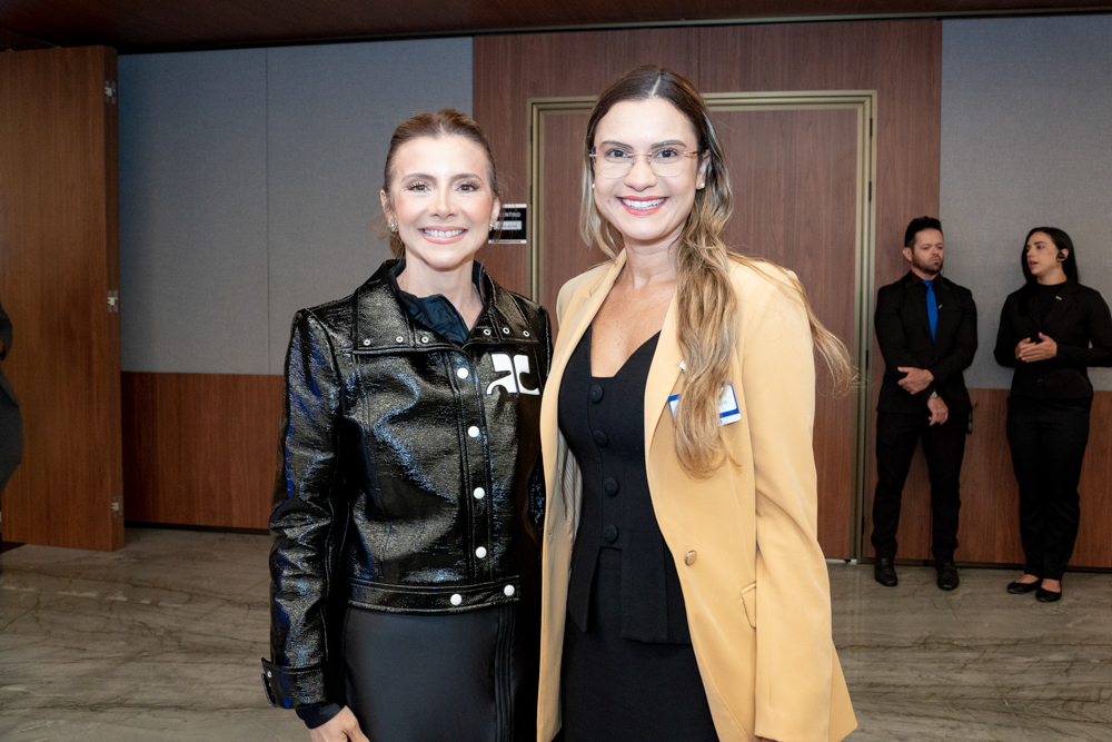 Emília Buarque E Evineide Dias (1)