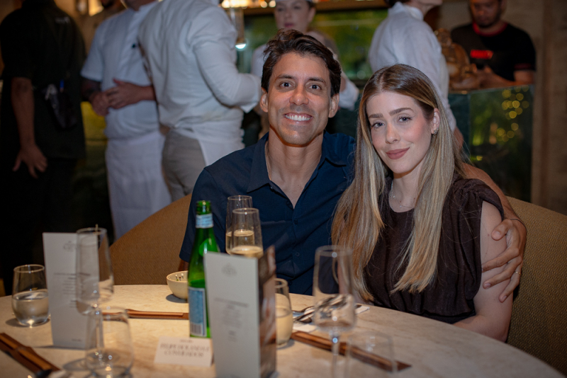 Noite sensorial - Cerimônia Kaitai leva o bluefin ao centro das atenções no aniversário de dois anos do Misaki