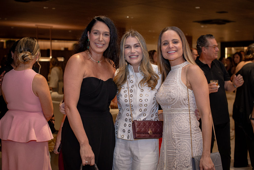 Fernanda Nabuco Juliana Hissa E Ana Virgínia Furlani (1)