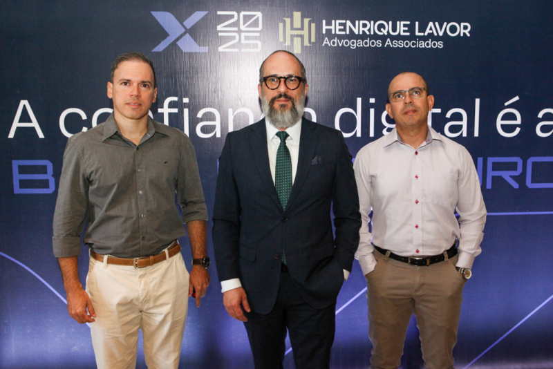 Governança digital - Williane Pontes conduz análise sobre trabalho, tecnologia e LGPD no CYBERX 2025