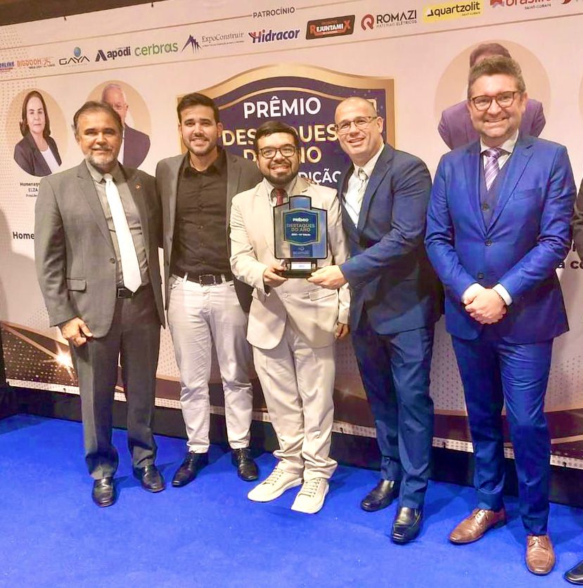 Grupo Acal conquista 2º lugar no Prêmio Destaques do Ano ACOMAC-CE 2025 na categoria Homecenter