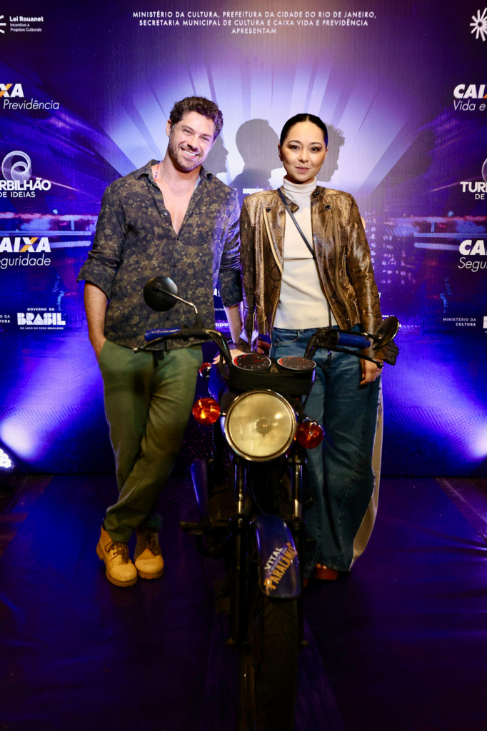 Gabriela Ikeda E Rafael Munk