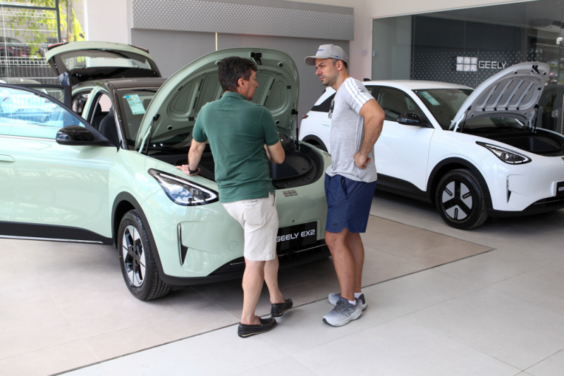 Carros elétricos - Fortaleza explora o EX2 e o EX5 em dois dias de experiências na Jangada Geely