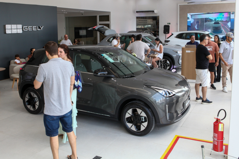 Carros elétricos - Fortaleza explora o EX2 e o EX5 em dois dias de experiências na Jangada Geely