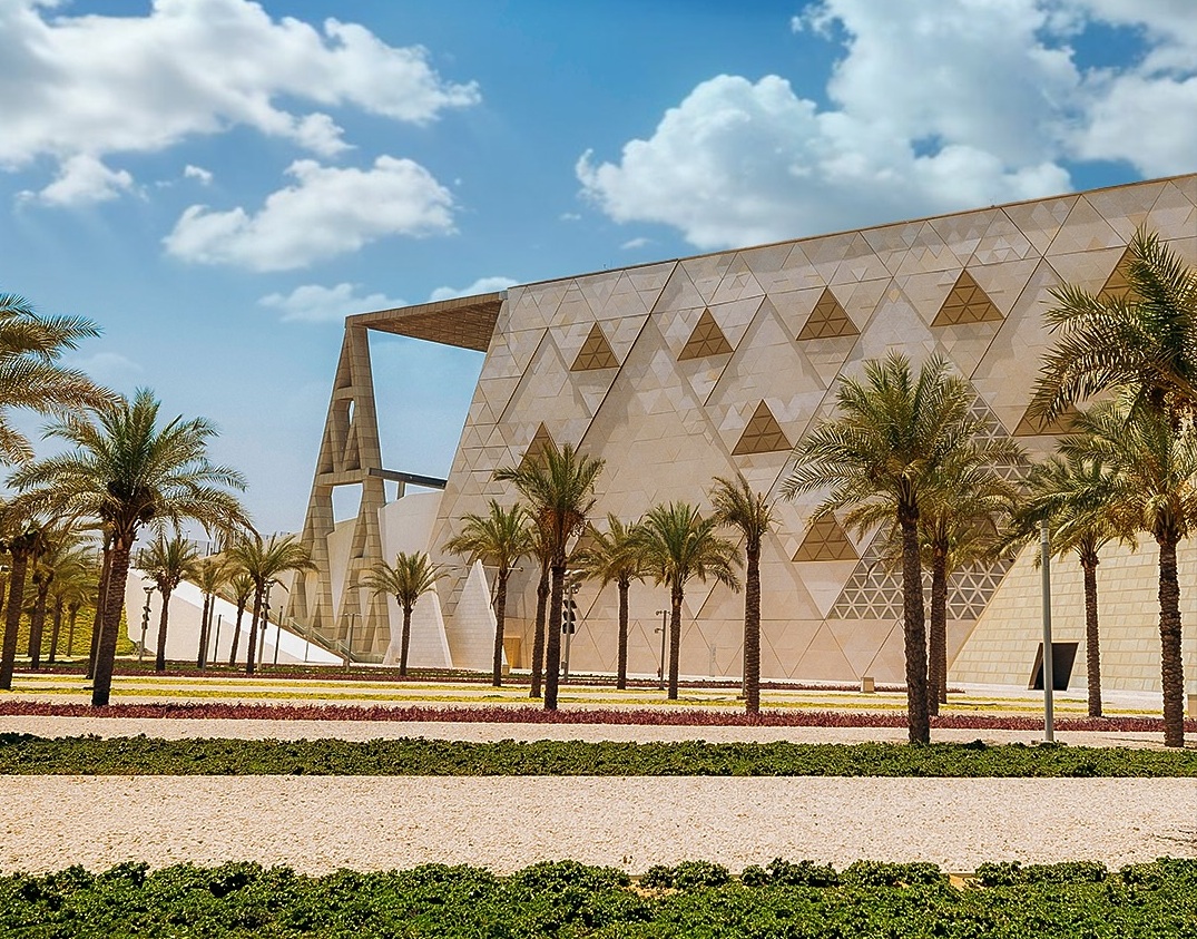 Grand Egyptian Museum é inaugurado com celebração faraônica aos pés das pirâmides de Gizé