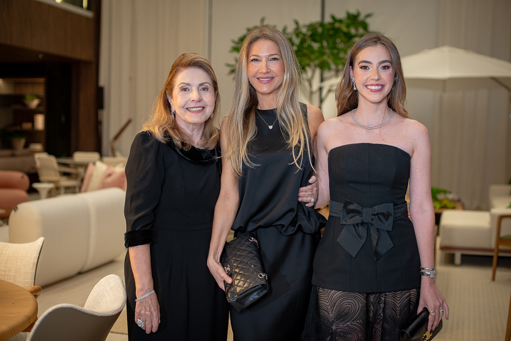 Gorete Mihaliuc, Carmen Rangel E Nicole Mihaliuc (1)