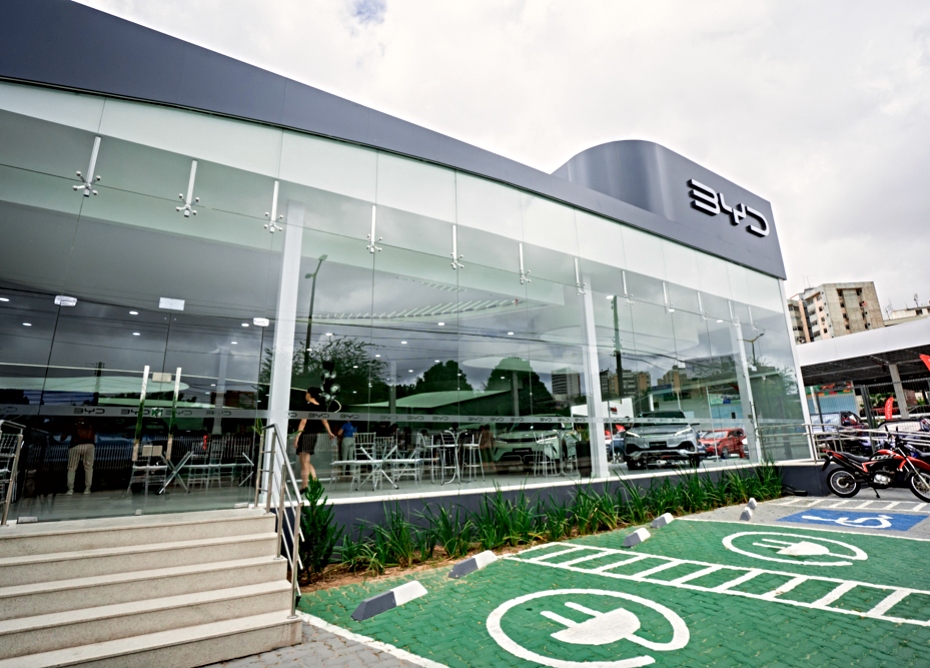 BYD bate recorde de vendas e Grupo Carmais acelera expansão no Nordeste