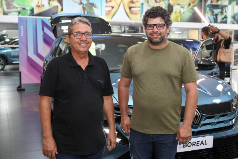 Noite automotiva - Boreal Day apresenta novo SUV da Renault na Jangada da avenida Júlio Ventura