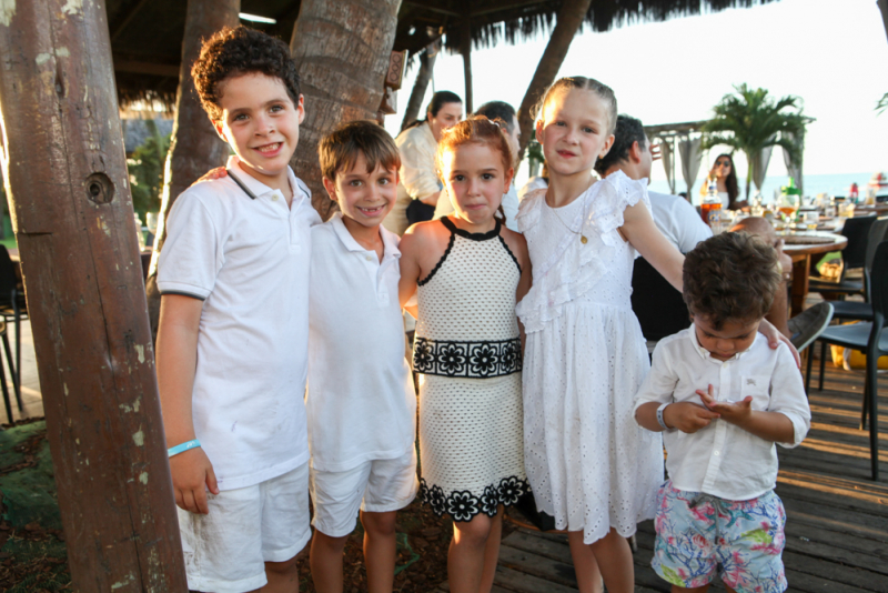 Feriado à beira-mar - Tardes ensolaradas, música ao vivo e boa mesa marcam o feriado no Iate Clube de Fortaleza